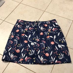 Size 4 skort. Brand new without tags